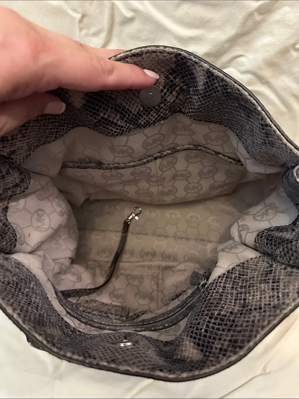 Michael Kors Hamilton Snake-Embossed Tote Bag in Dark Gray/Black RARE!!